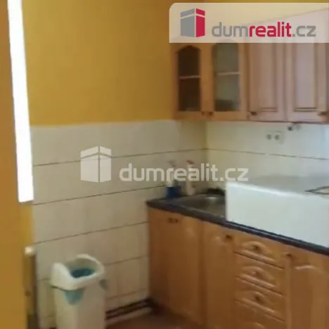 Pronájem bytu 2+1, Praha - Hostavice, Pilská, 60 m2