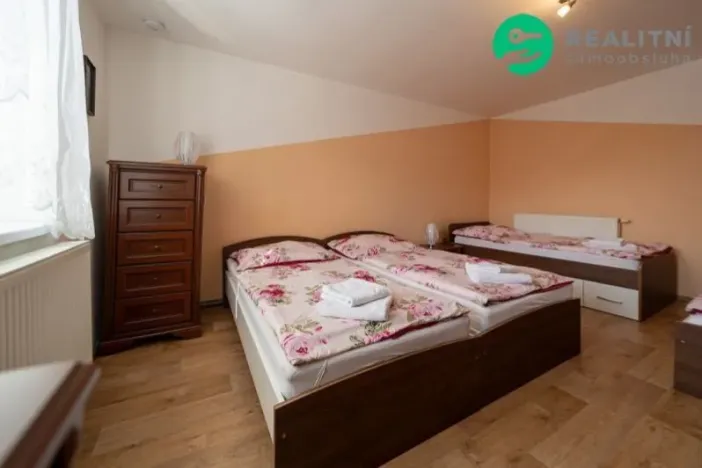 Prodej ubytování, Brandýs nad Orlicí, Husova, 340 m2