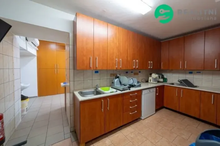 Prodej ubytování, Brandýs nad Orlicí, Husova, 340 m2