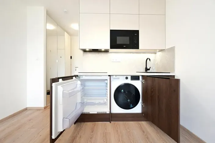 Pronájem bytu 1+kk, Praha - Vršovice, Kubánské náměstí, 19 m2