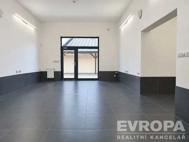 Pronájem výrobních prostor, Nová Paka, okres jičín, 200 m2