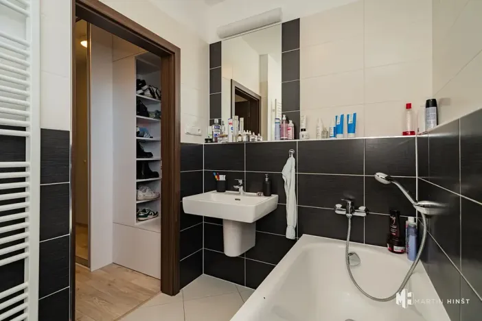 Prodej bytu 1+kk, Praha - Horní Měcholupy, Nad přehradou, 30 m2