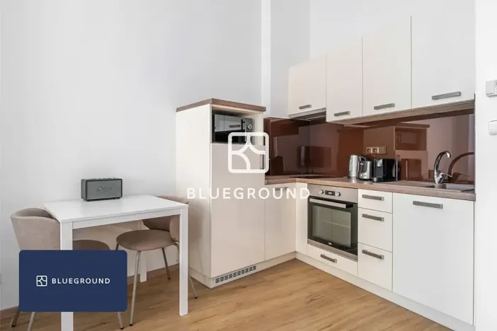 Pronájem bytu 1+kk, Praha - Karlín, Prvního pluku, 25 m2