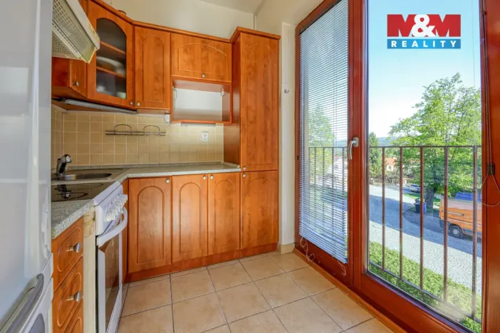 Prodej bytu 1+kk, Černošice, Komenského, 45 m2