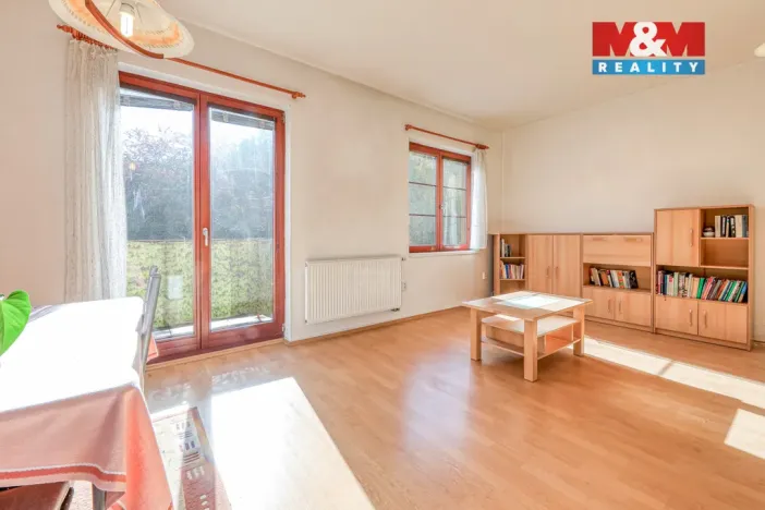 Prodej bytu 1+kk, Černošice, Komenského, 45 m2