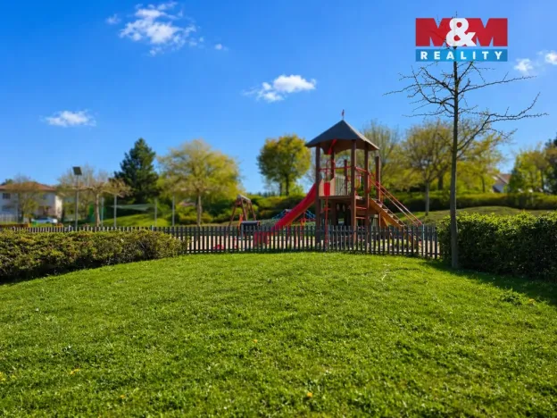 Prodej pozemku pro bydlení, Praha, U školy, 876 m2