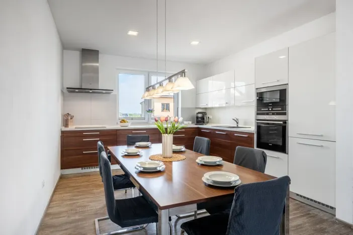 Prodej rodinného domu, Vyšehněvice, 167 m2