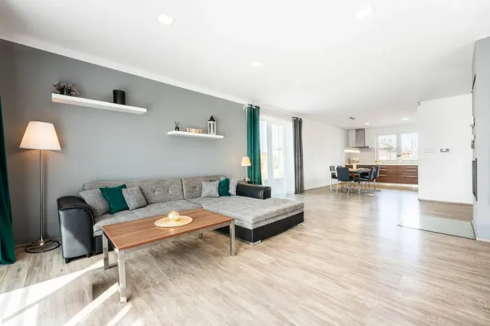 Prodej rodinného domu, Vyšehněvice, 167 m2