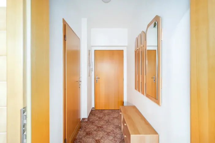 Pronájem bytu 1+kk, Praha - Kunratice, Za valem, 30 m2