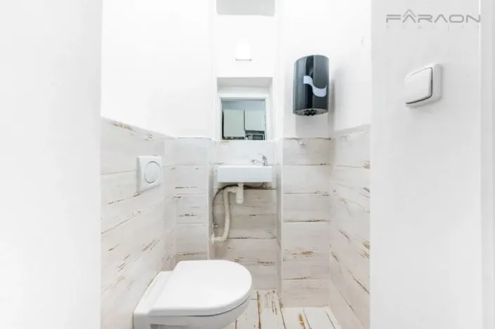 Pronájem bytu 3+1, Praha - Vinohrady, Bělehradská, 65 m2