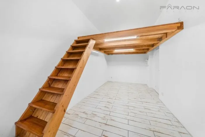 Pronájem bytu 3+1, Praha - Vinohrady, Bělehradská, 65 m2