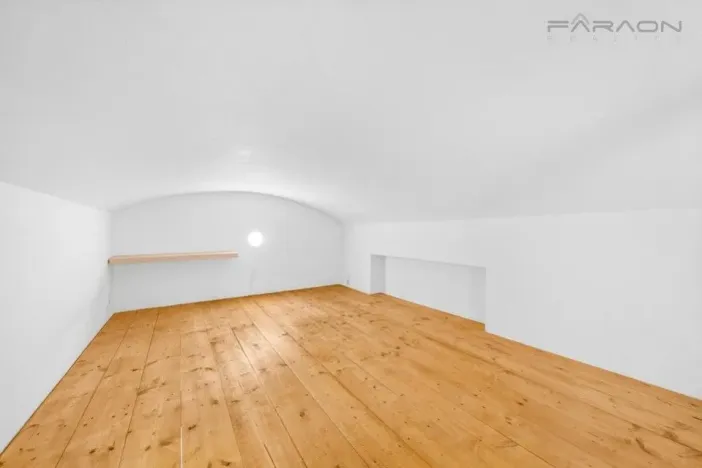 Pronájem bytu 3+1, Praha - Vinohrady, Bělehradská, 65 m2