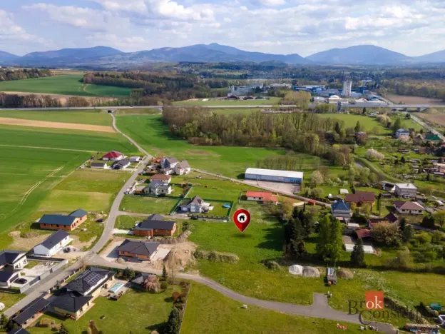 Prodej pozemku pro bydlení, Staré Město, 1801 m2