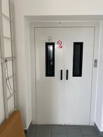 Pronájem skladu, Písek, K Lipám, 684 m2