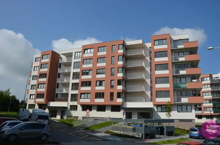 Pronájem garážového stání, Olomouc, Edvarda Beneše, 13 m2