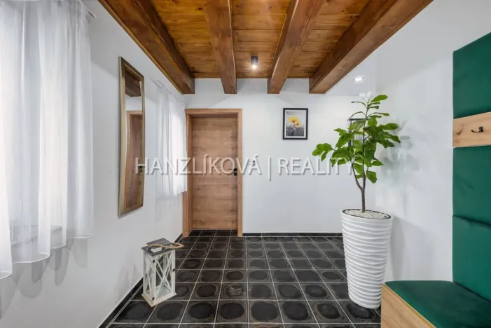 Pronájem chalupy, Horní Planá - Pernek, 156 m2