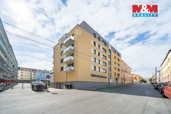 Prodej bytu 1+kk, Plzeň - Jižní Předměstí, Presslova, 36 m2