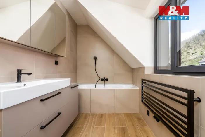 Prodej rodinného domu, Beroun, V Lukách, 144 m2