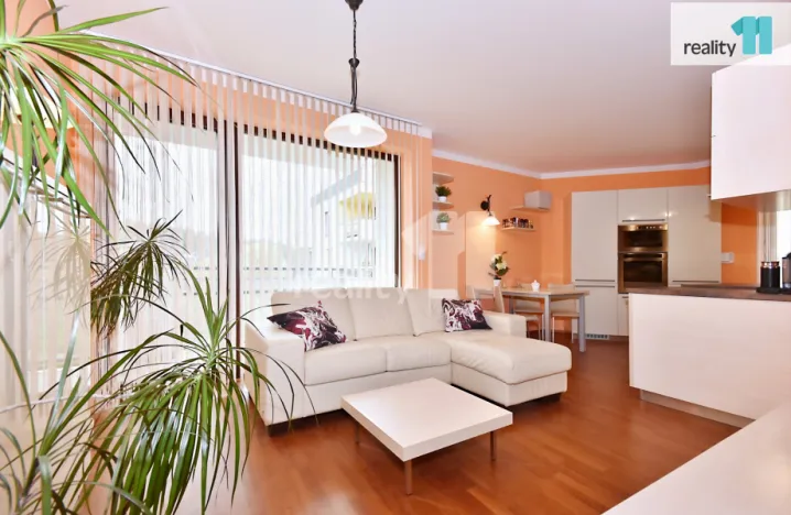 Prodej bytu 4+kk, Praha - Hloubětín, Nademlejnská, 93 m2