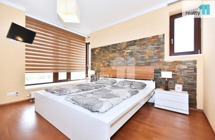 Prodej bytu 4+kk, Praha - Hloubětín, Nademlejnská, 93 m2