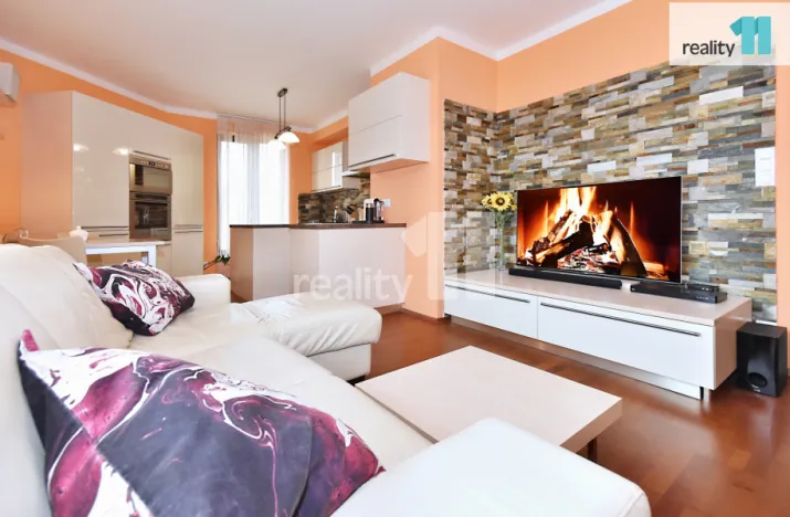 Prodej bytu 4+kk, Praha - Hloubětín, Nademlejnská, 93 m2