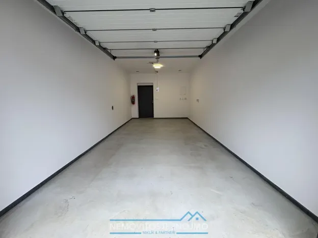 Pronájem bytu 2+kk, Znojmo, Sládkova, 61 m2