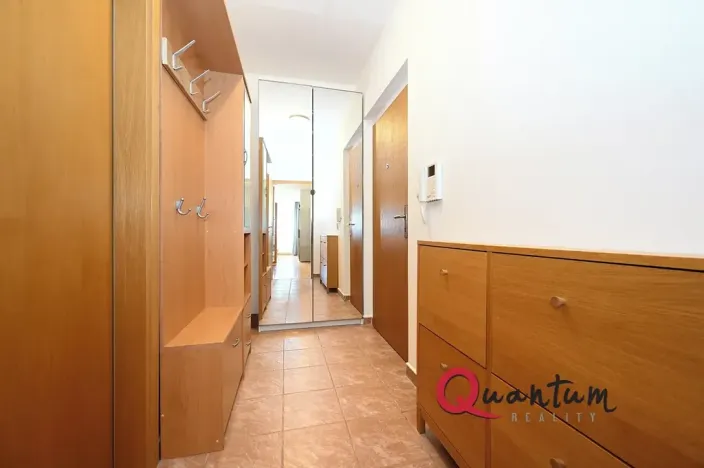 Pronájem bytu 2+kk, Praha - Troja, Velká skála, 50 m2