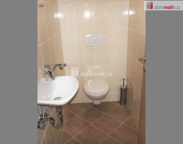 Pronájem bytu 2+kk, Praha - Modřany, Vorařská, 88 m2