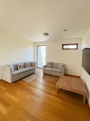 Pronájem rodinného domu, Praha - Nebušice, V hliništi, 350 m2