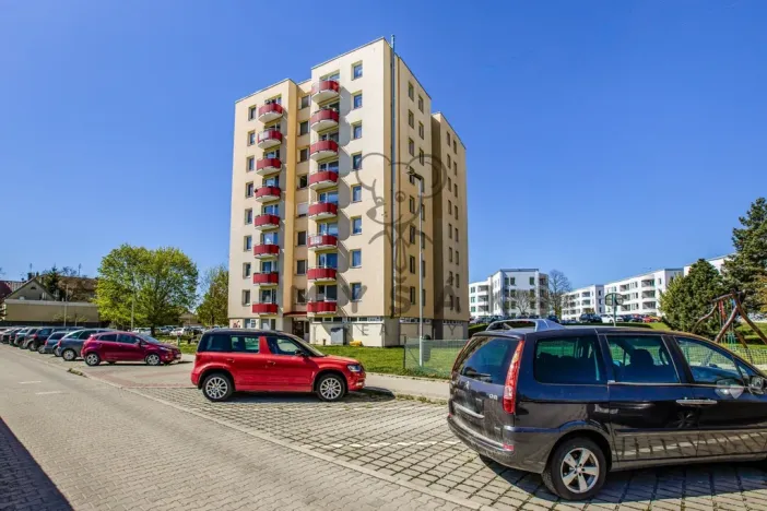 Prodej bytu 3+1, Třeboň - Třeboň II, Táboritská, 67 m2