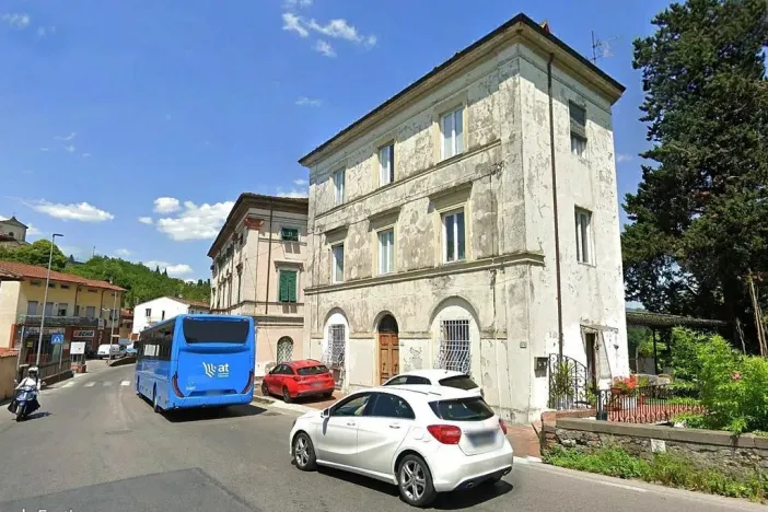 Prodej vícegeneračního domu, Lucca, 350 m2