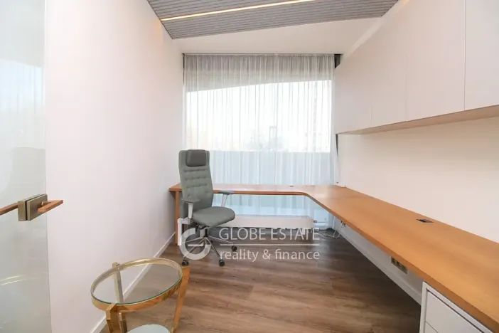 Prodej kanceláře, Praha - Karlín, 128 m2