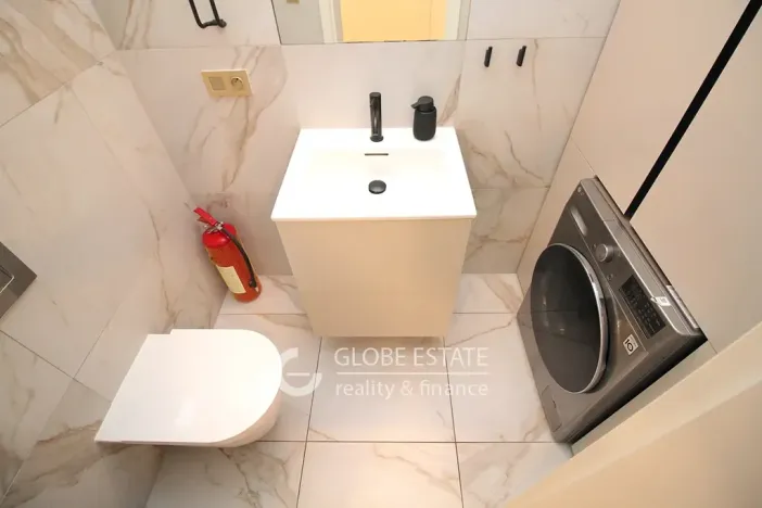 Prodej kanceláře, Praha - Karlín, 128 m2