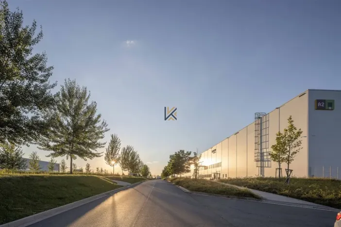 Pronájem obchodního prostoru, Kozomín, 422 m2