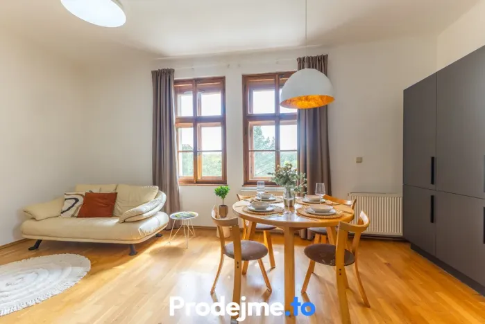 Pronájem bytu 2+kk, Praha - Smíchov, U Pernikářky, 59 m2