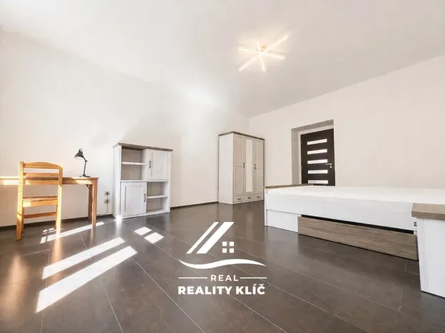 Pronájem bytu 2+kk, Ostrava, Veleslavínova, 50 m2