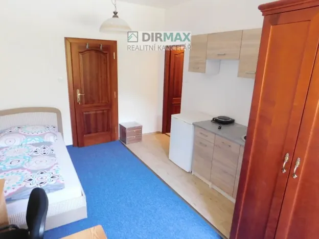 Pronájem pokoje, Plzeň - Valcha, Dobřanská, 31 m2