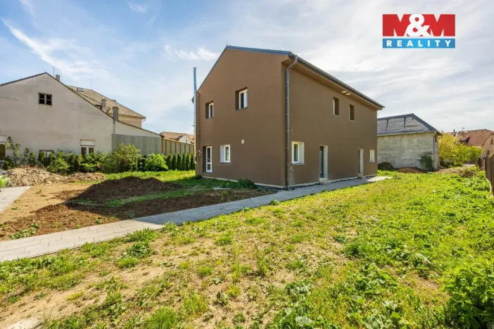 Prodej bytu 4+kk, Králův Dvůr, 97 m2