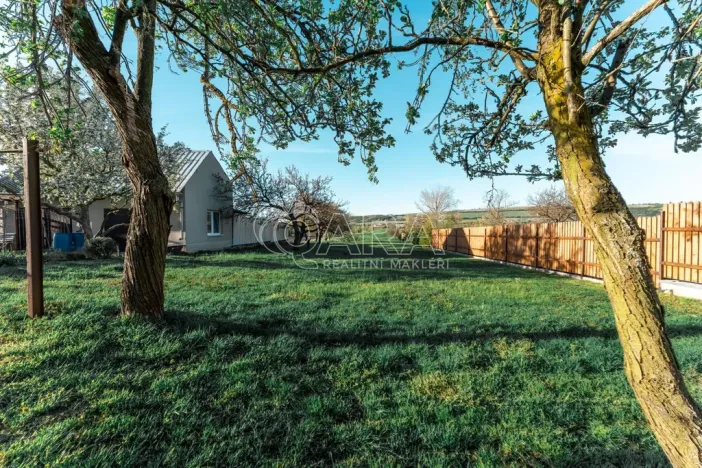 Prodej rodinného domu, Starovice, 300 m2