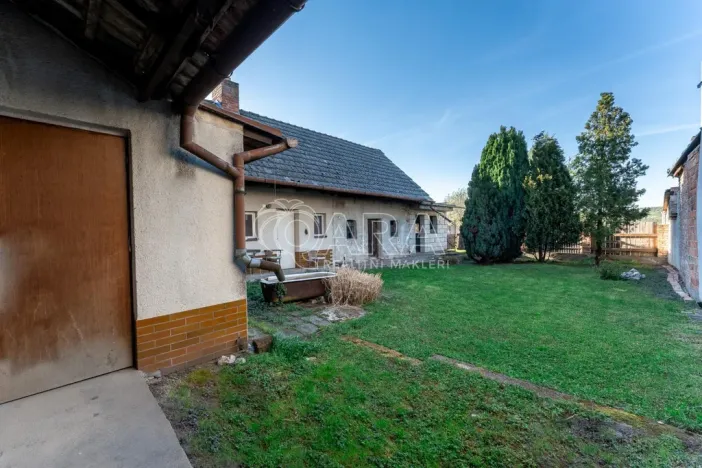 Prodej rodinného domu, Starovice, 300 m2