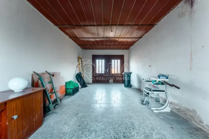 Prodej rodinného domu, Starovice, 300 m2