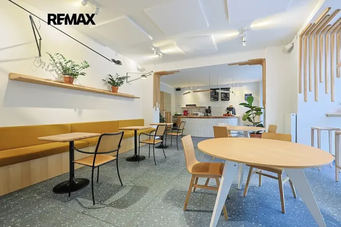 Pronájem obchodního prostoru, Plzeň, Americká, 210 m2