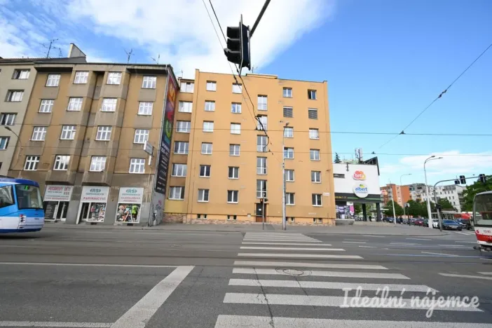 Pronájem bytu 1+1, Brno, Křížová, 37 m2