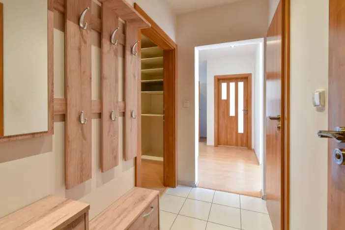 Pronájem bytu 4+1, Praha - Hlubočepy, Lohniského, 88 m2