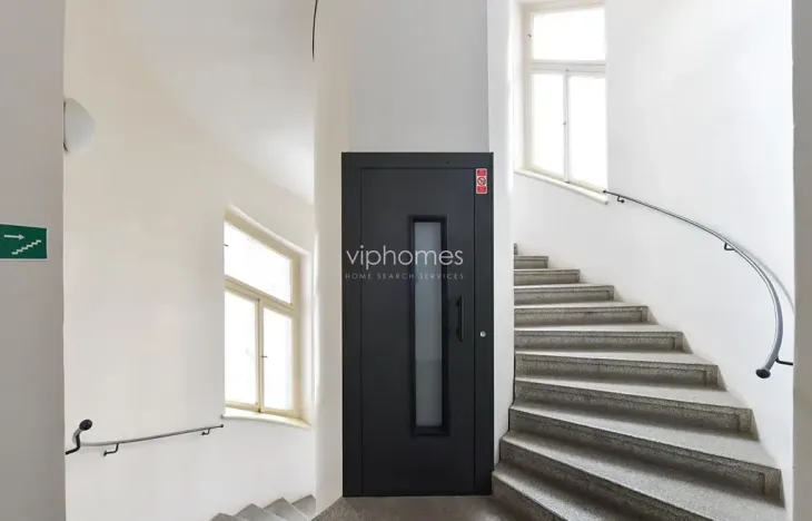 Pronájem bytu 3+1, Praha - Bubeneč, U akademie, 169 m2