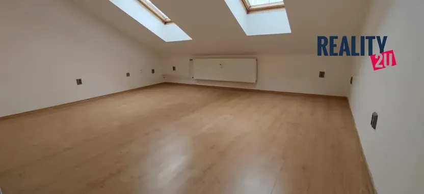 Pronájem bytu 1+kk, Brno, Hlinky, 27 m2