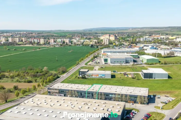 Pronájem výrobních prostor, Znojmo, Brněnská, 474 m2