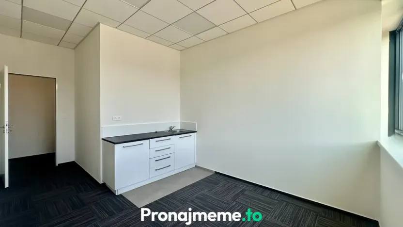 Pronájem výrobních prostor, Znojmo, Brněnská, 474 m2