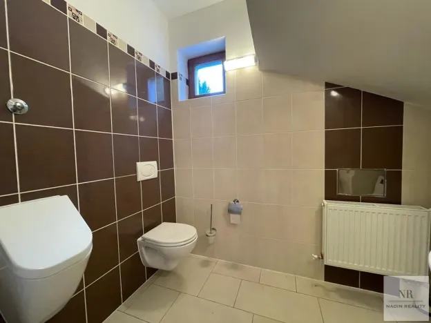 Prodej rodinného domu, Karlovy Vary, Slovenská, 170 m2