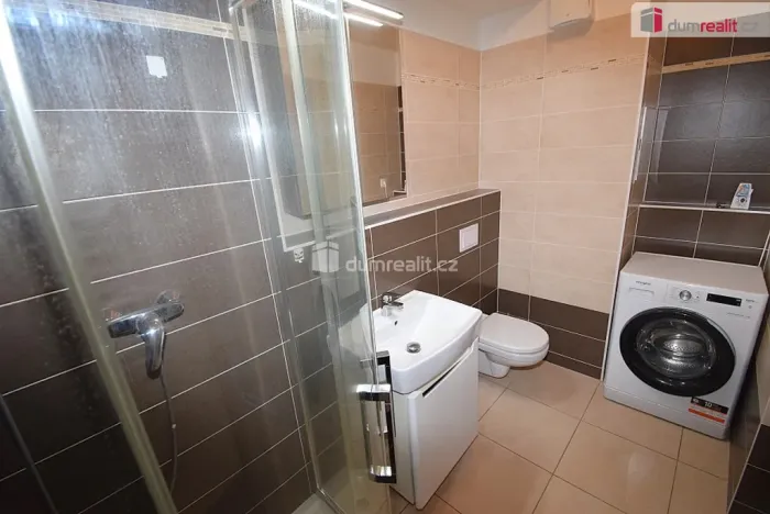 Pronájem bytu 1+kk, Praha - Kyje, Federova, 30 m2